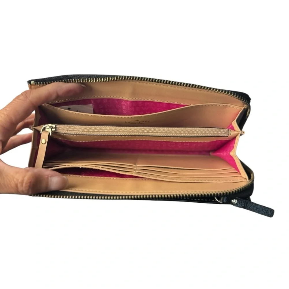 Kate Spade WLRU1779 Wellesley Layton  Black Textured Wristlet Bag Zip Wallet